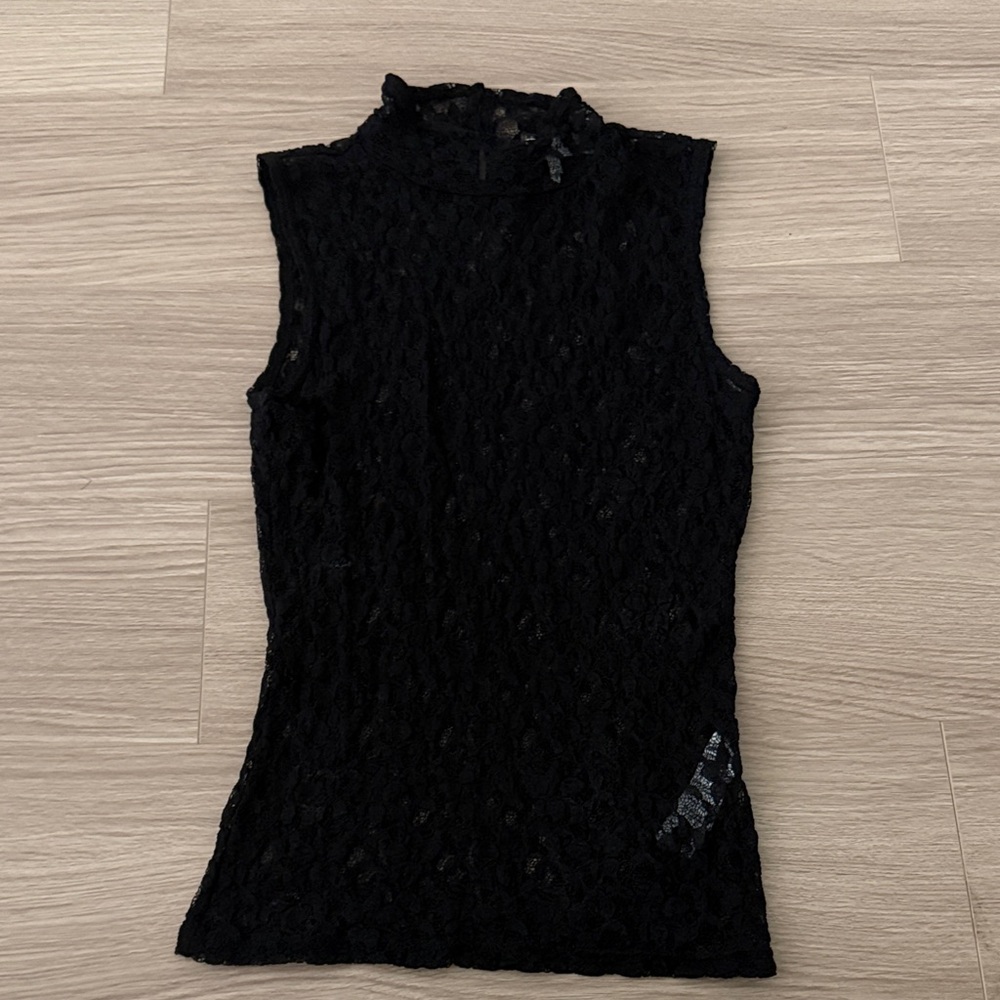 Frame Black Lace Mock Neck Top
